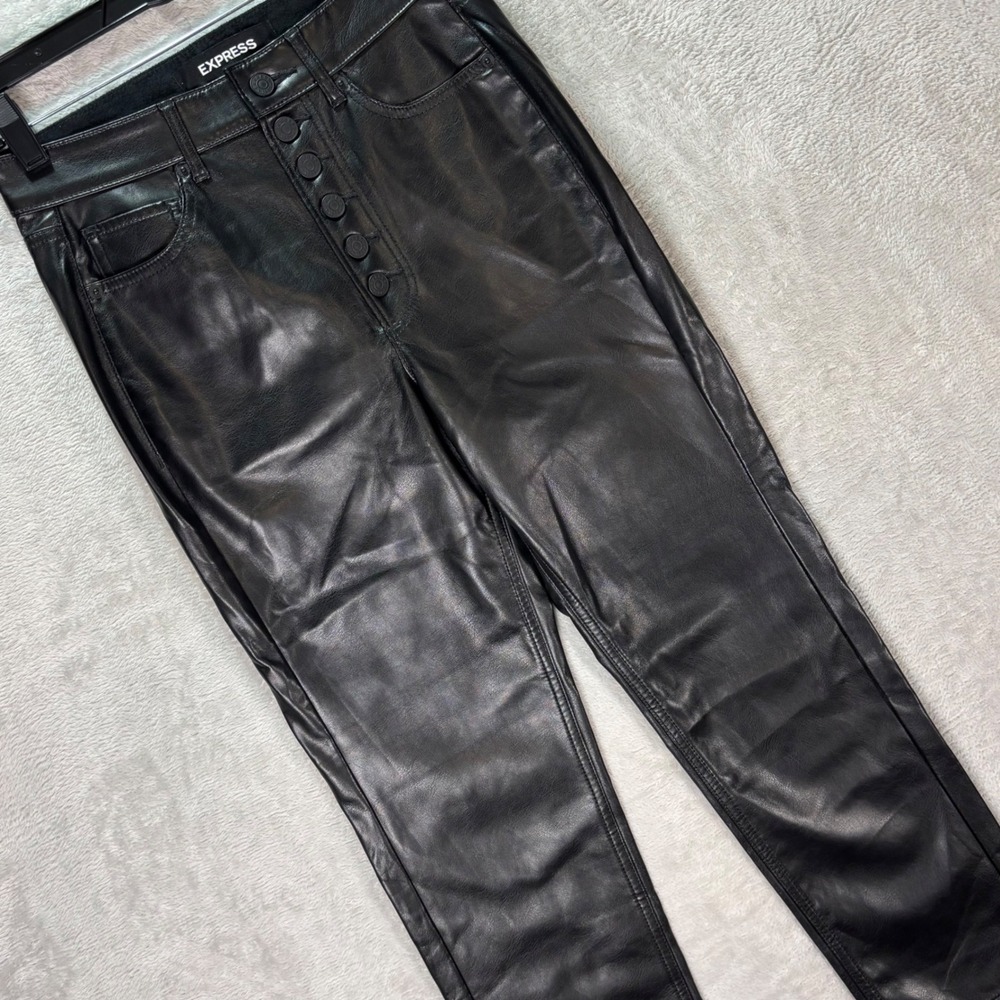 Express Women's Faux Leather Cropped Straight Pants Black Super High Rise Sz 4R